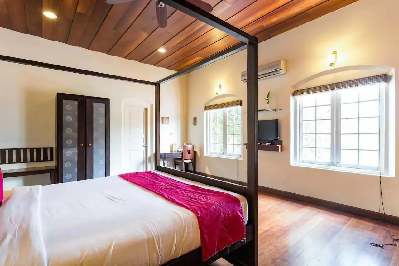 Tea Bungalow Kochi 3*,